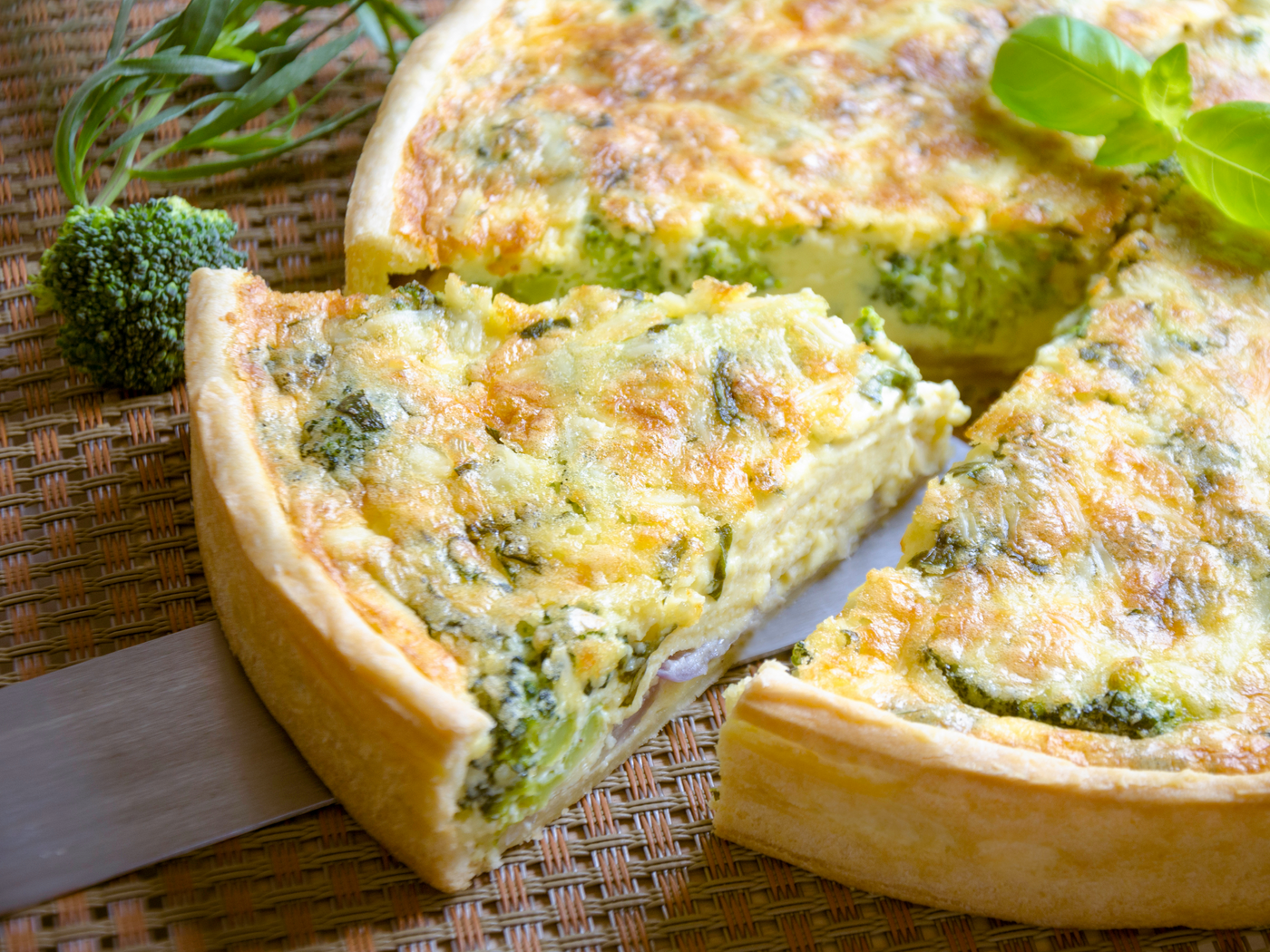 NEW! BROCCOLI & CHEDDAR QUICHE