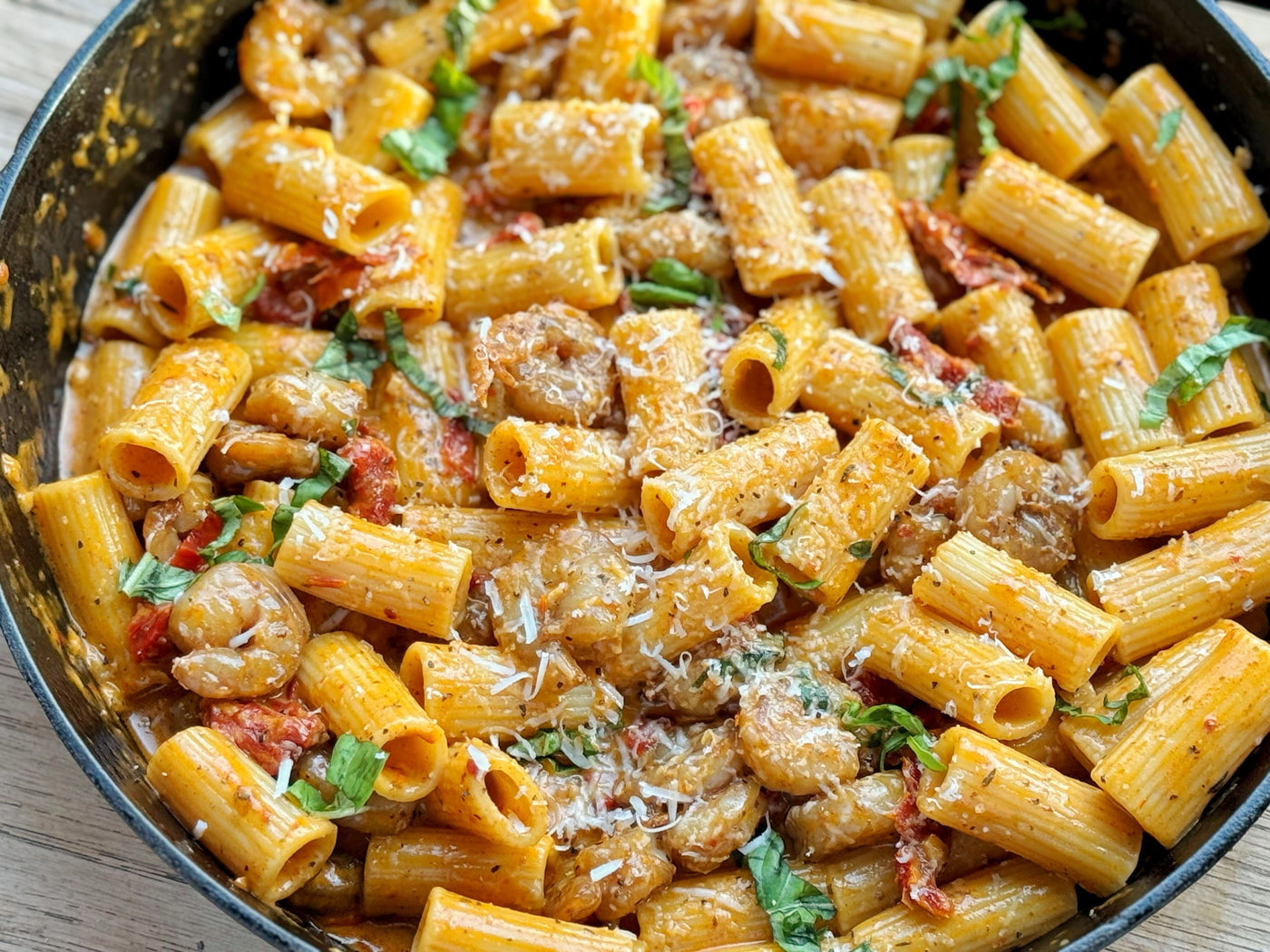 PASTA WITH SHRIMP & CREAMY SUN-DRIED TOMATO SAUCE