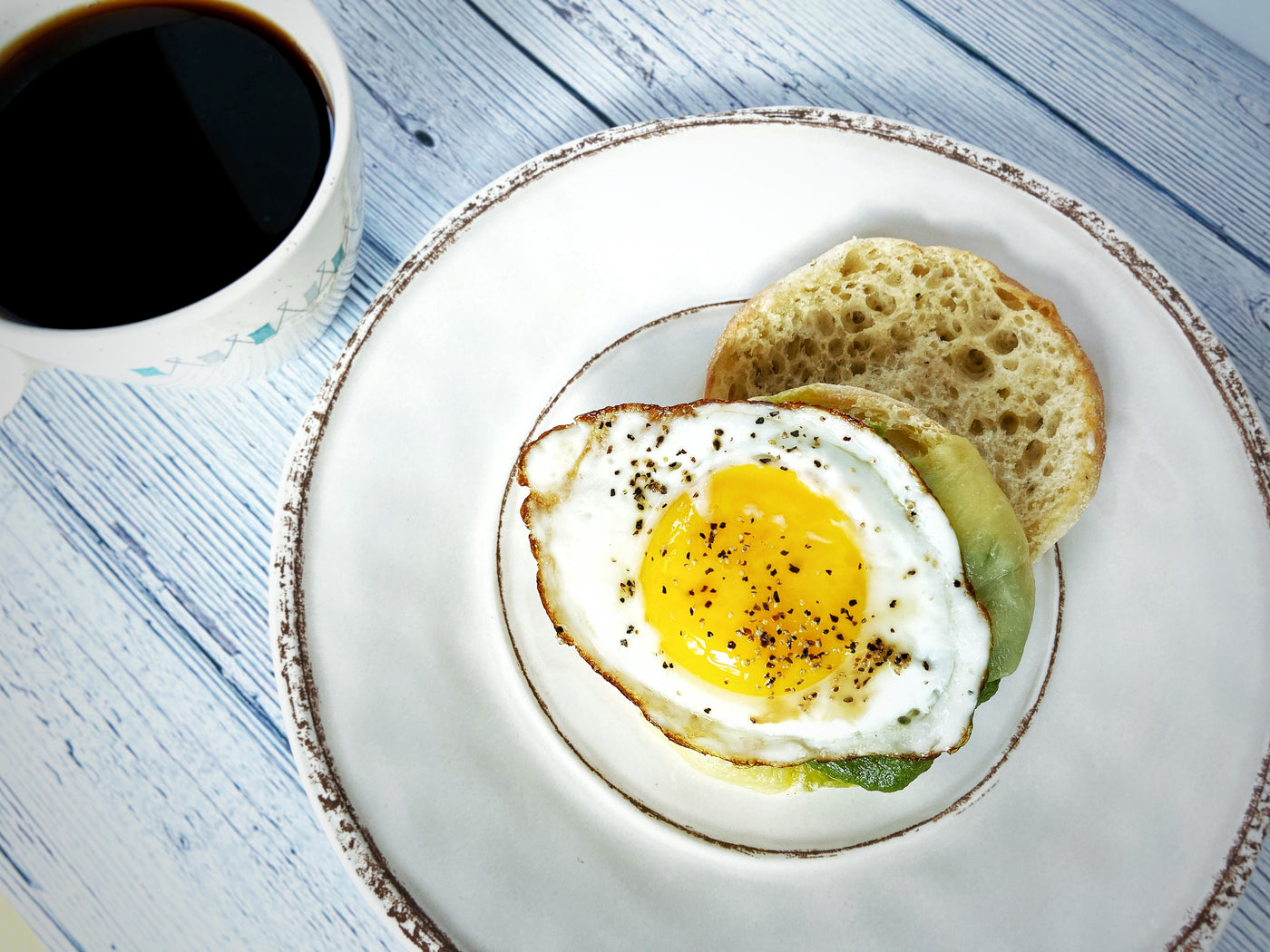 PESTO CHEDDAR BREAKFAST SANDWICHES