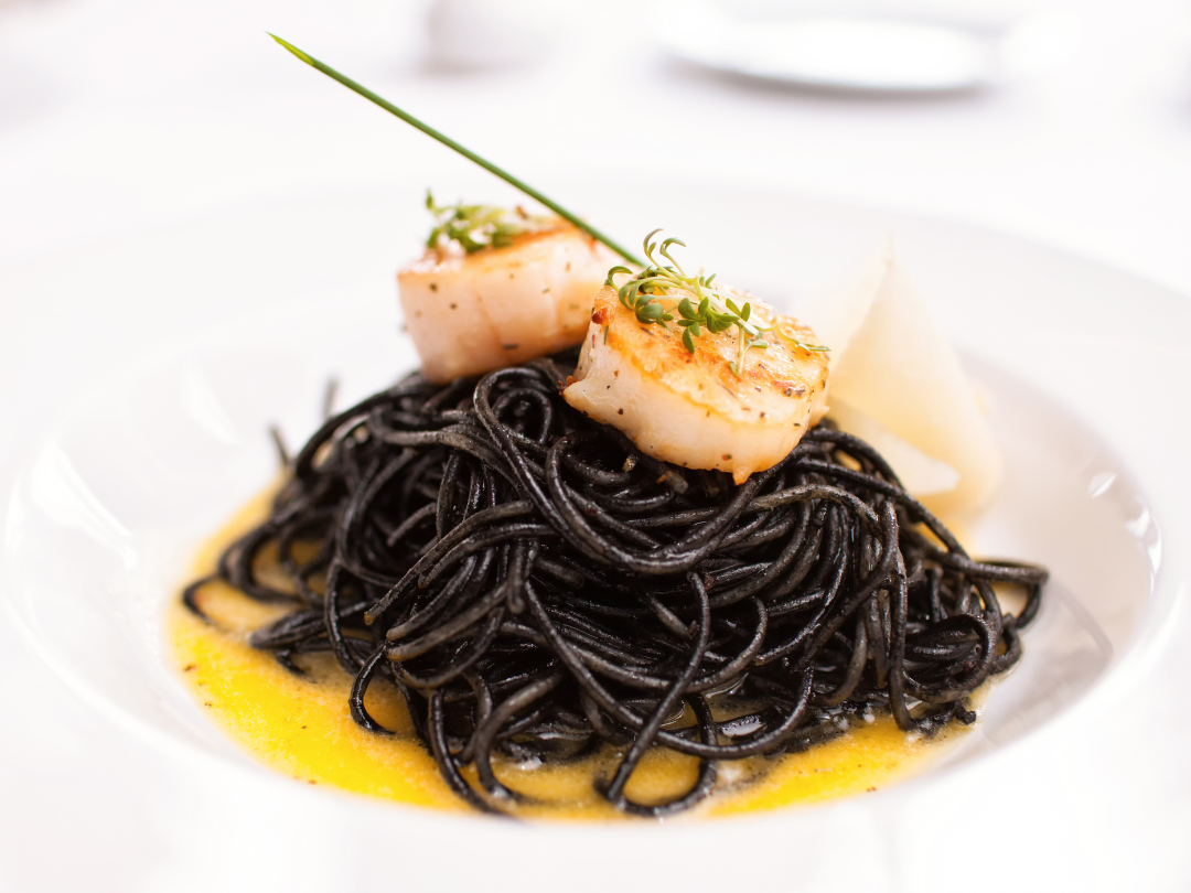 HALLOWEEN SPECIAL! SQUID INK PASTA WITH SCALLOPS