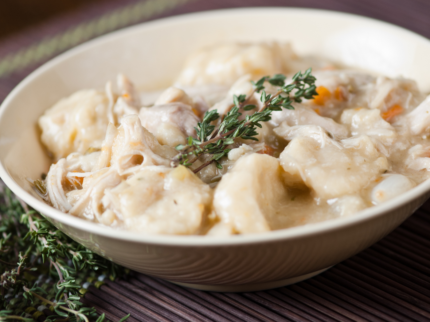 CHICKEN & DUMPLINGS