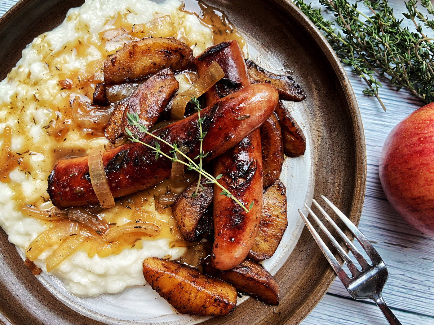 KIELBASA WITH PAN-ROASTED APPLES