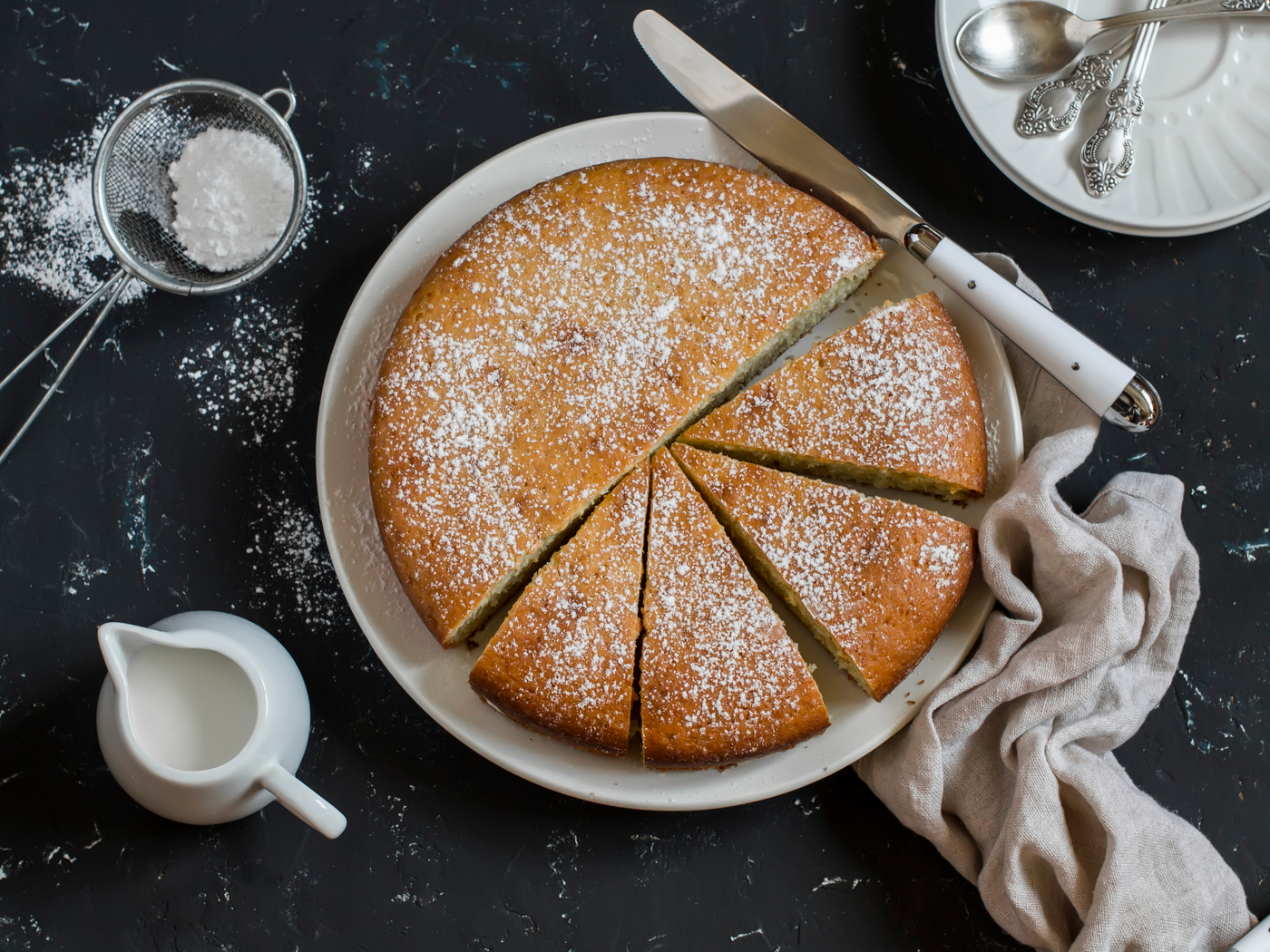 OLIVE OIL CAKE WITH FRESH PEACHES