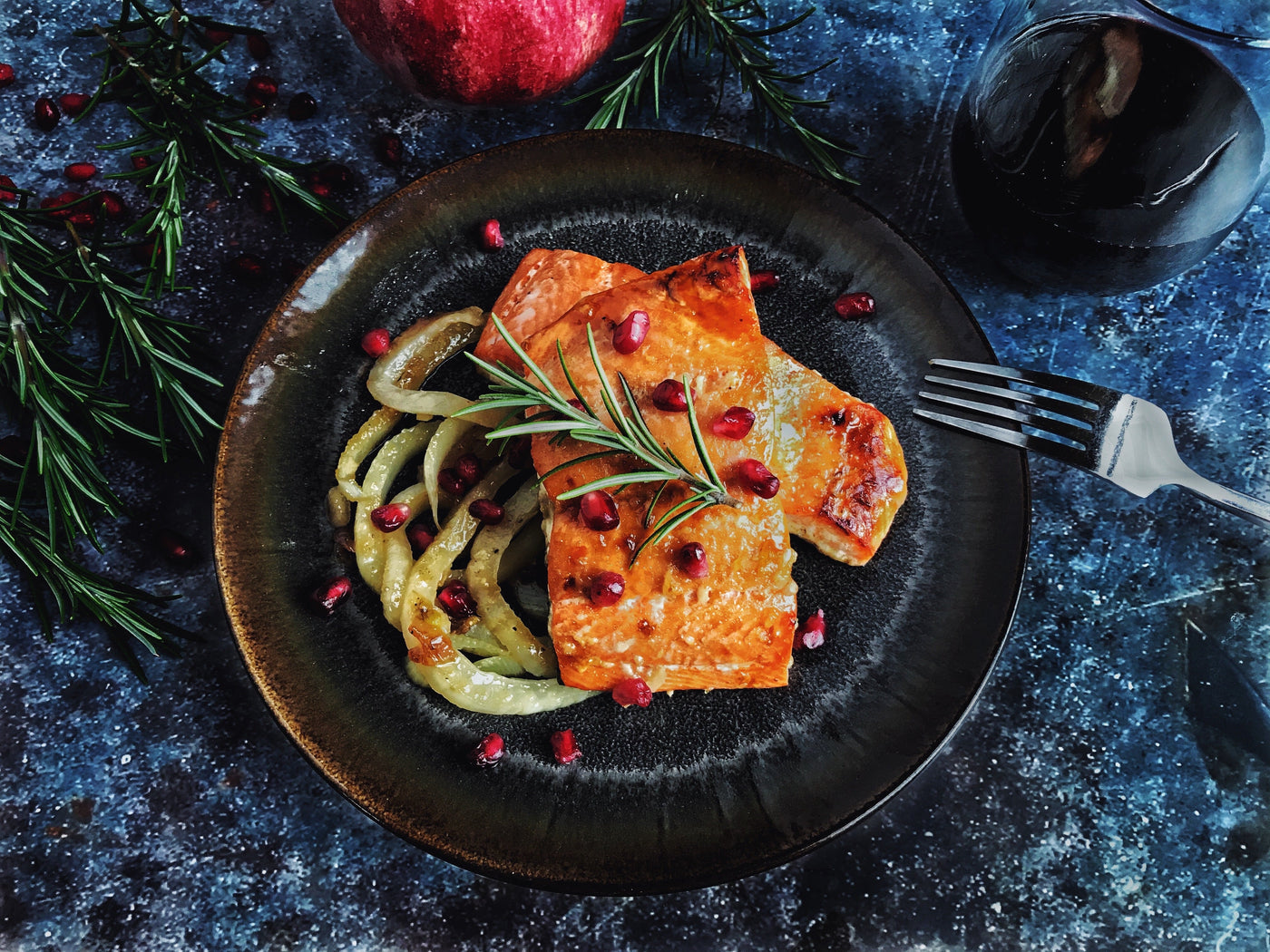 ROASTED POMEGRANATE SALMON