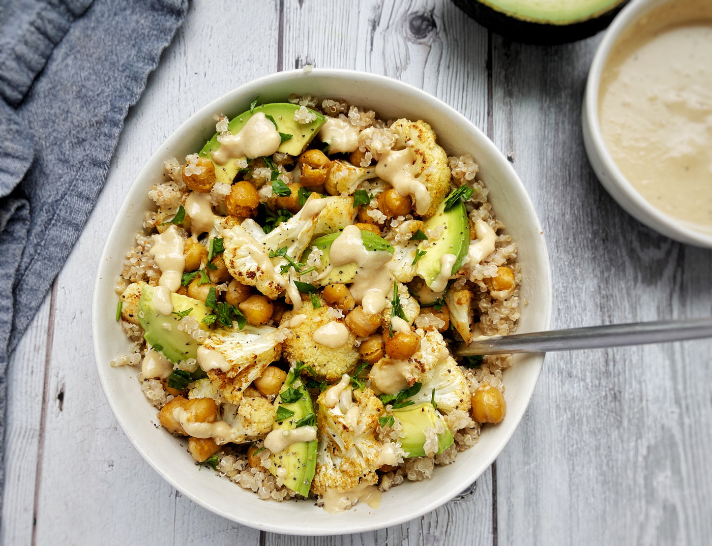 ROASTED CAULIFLOWER & QUINOA BOWLS