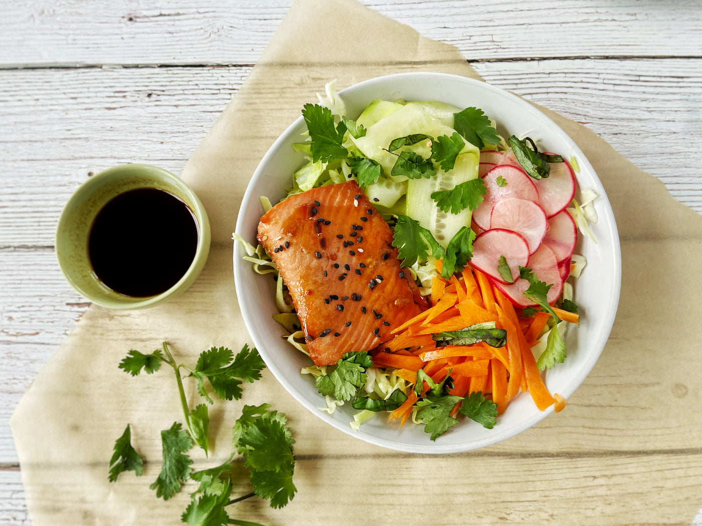 VIETNAMESE-STYLE SALMON BOWLS